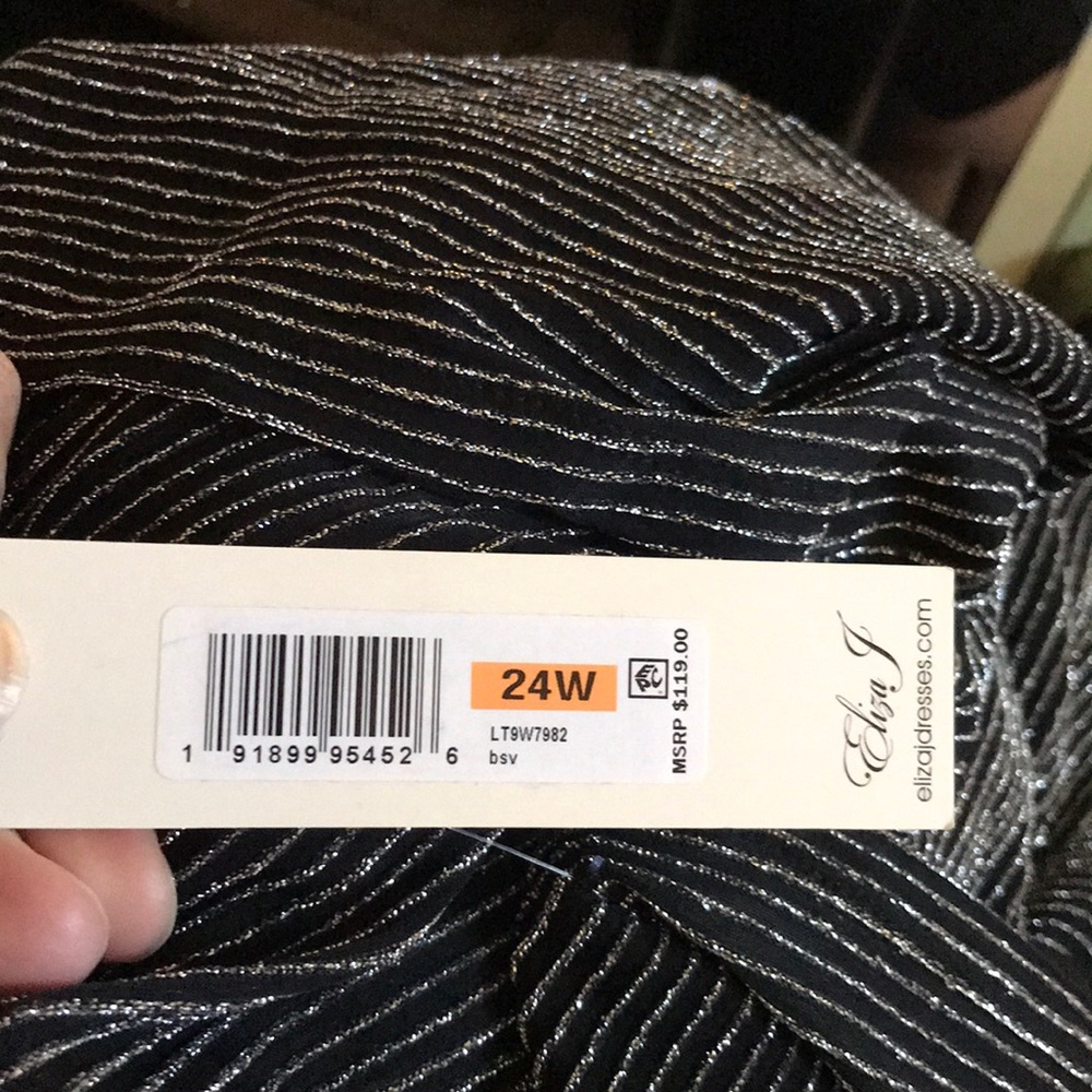NWT sz 24w black/silver dress by ELIZA J - Picture 4 of 4